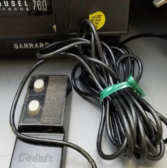 Vintage Kodak Carousel 760 auto focus Projector with case slide tray and lamps - Picture 3 of 10